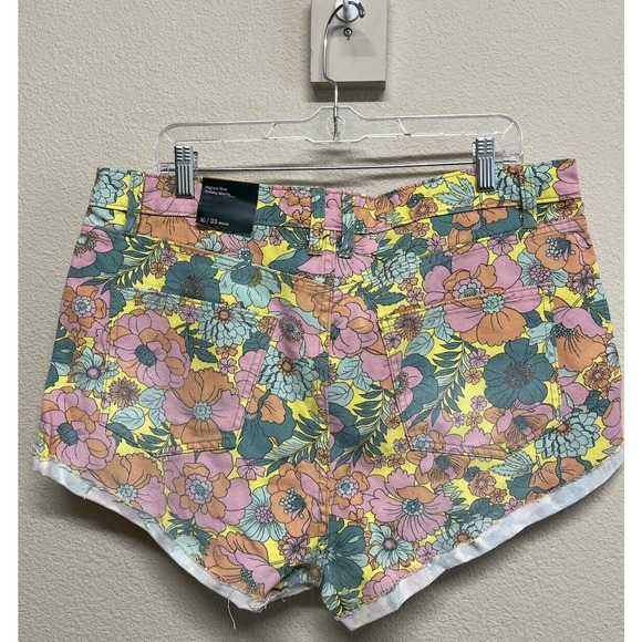 Wild Fable Highest Rise Shorts Women's Size 16 NEW never worn but tag removed - Picture 8 of 12